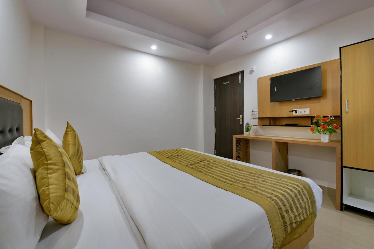 Hotel Hari International - Noida Sector 11 Exterior photo